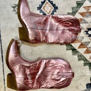 Metallic Pink Girly Preppy Western Boots